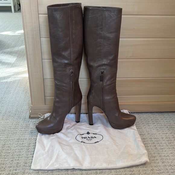Prada platform boots in taupe - size 38.5. Worn 2-3 times, excellent condition. - Picture 1 of 6